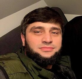 Артём