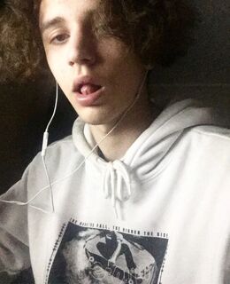 Саша — фото 1